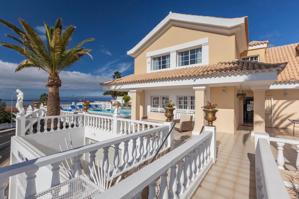 Villa in Callao Salvaje
