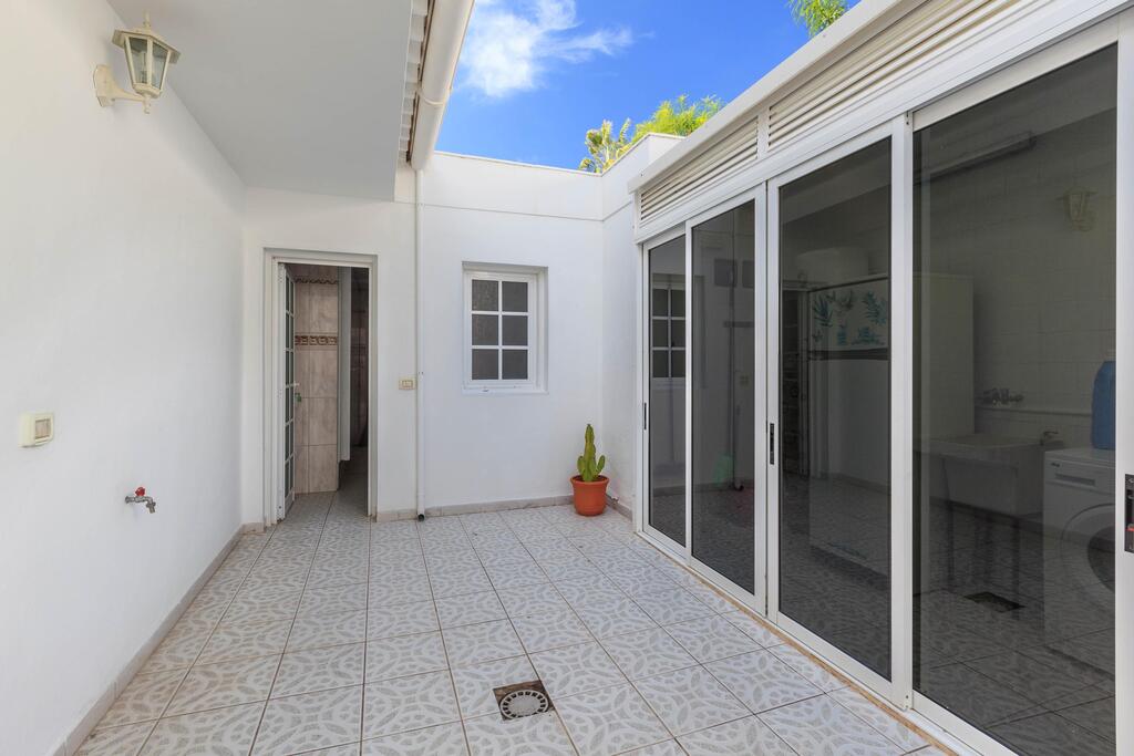Villa in Callao Salvaje