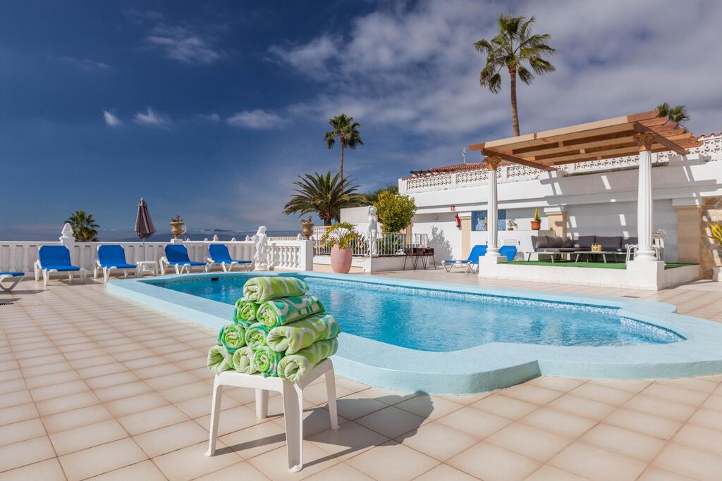 Villa in Callao Salvaje